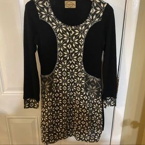 DeJaVu Sweater Dress Size Medium.
